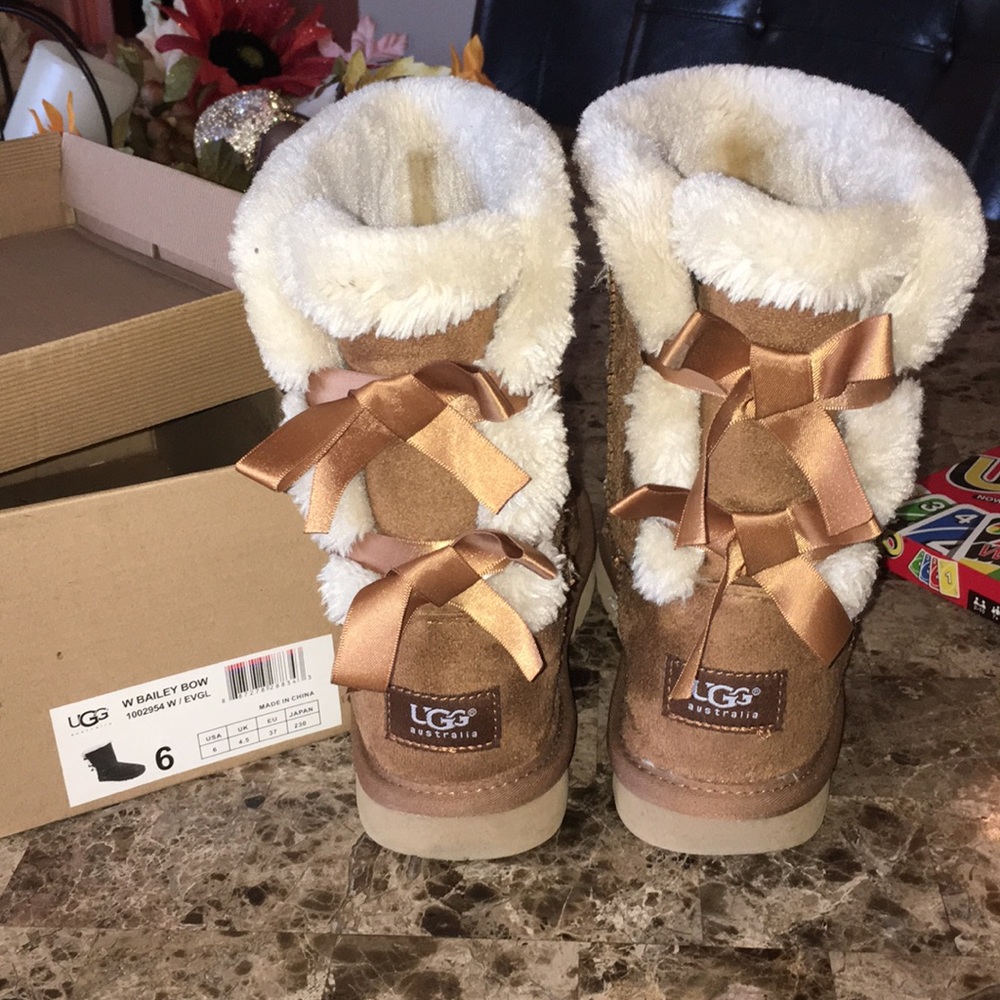 Bailey Bow UGGS